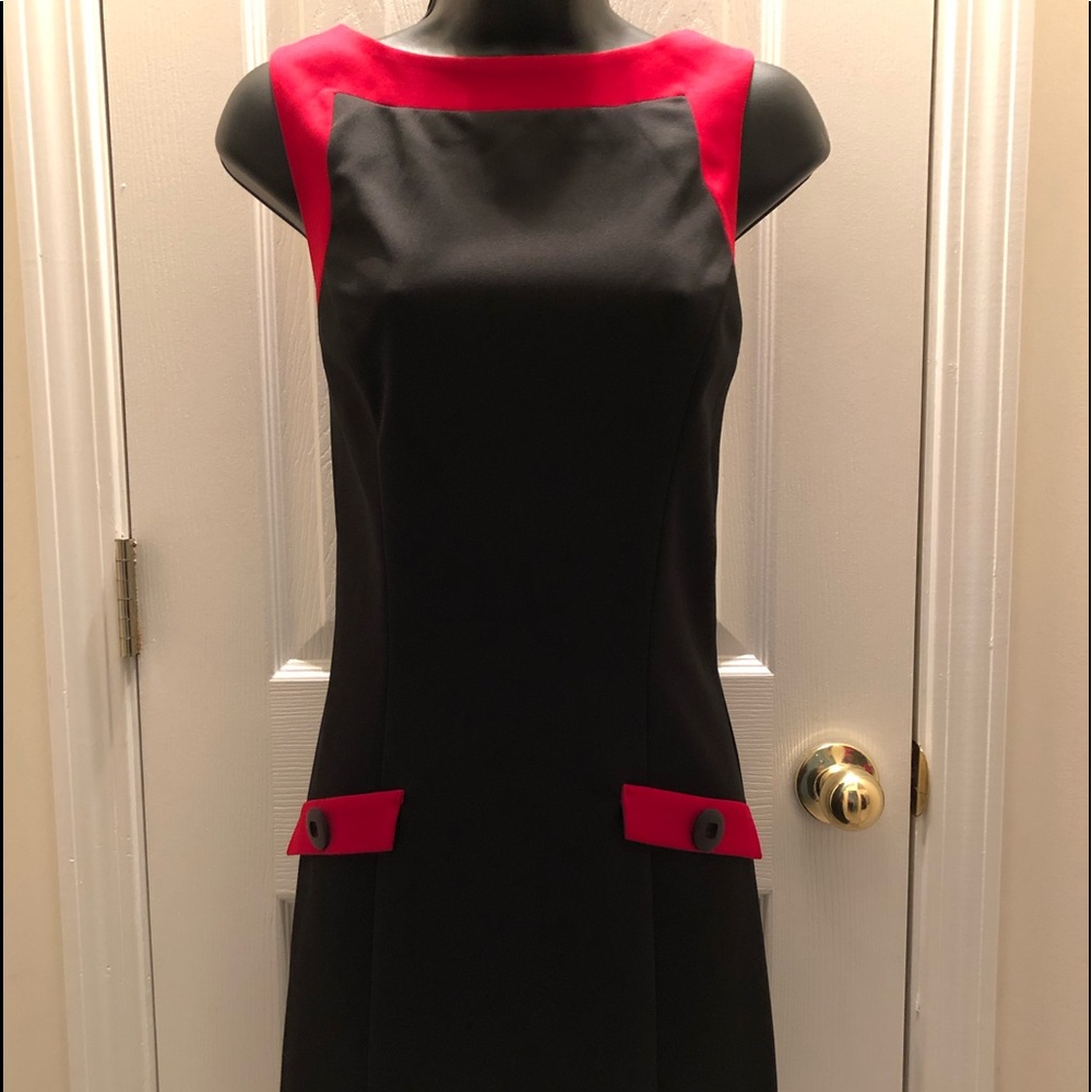 Black & Red Form Fitted Dress